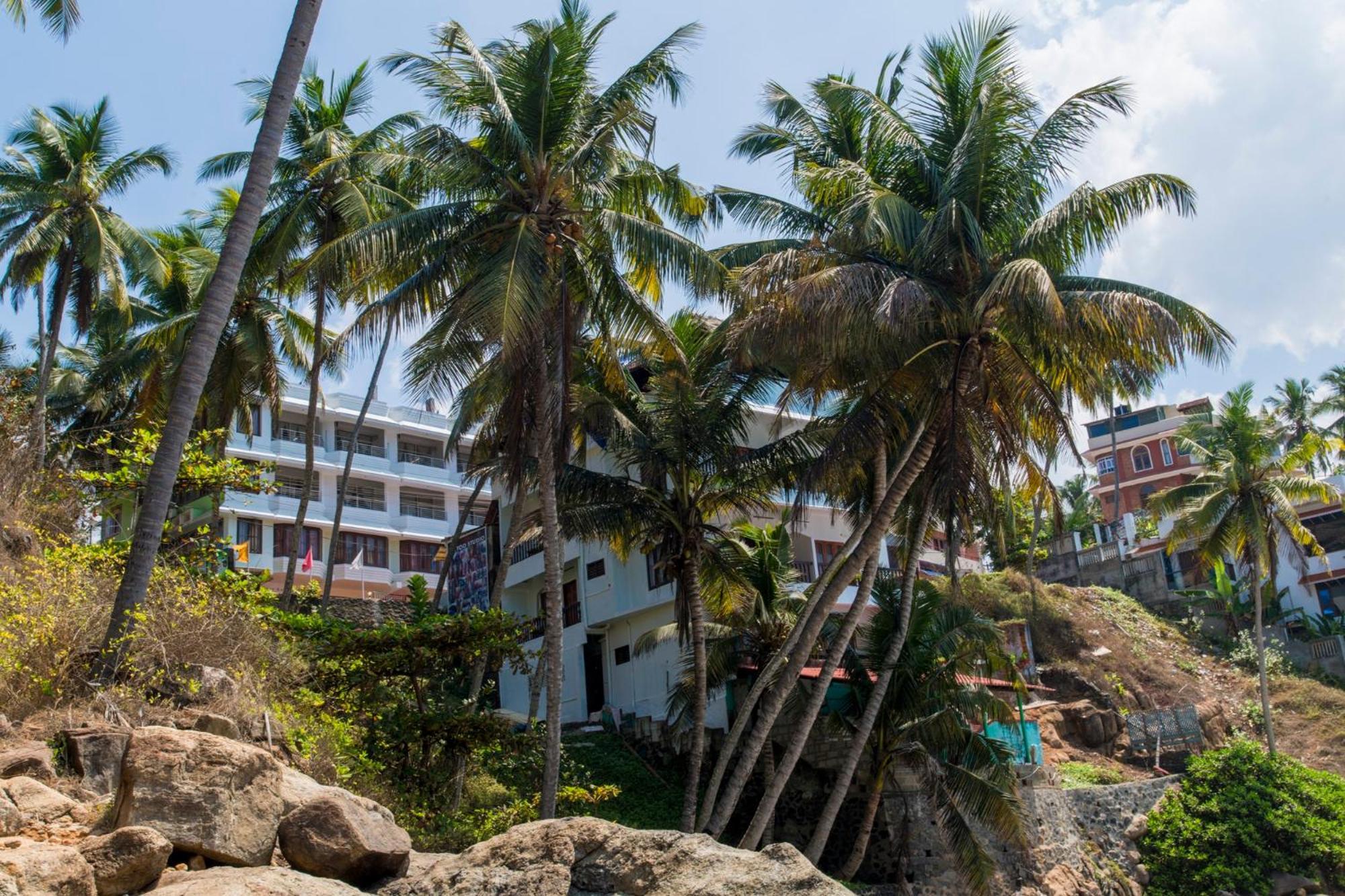 Surya Beach Resort Kovalam Extérieur photo