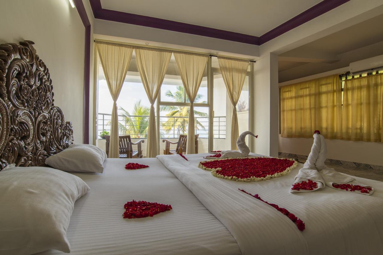 Surya Beach Resort Kovalam Extérieur photo